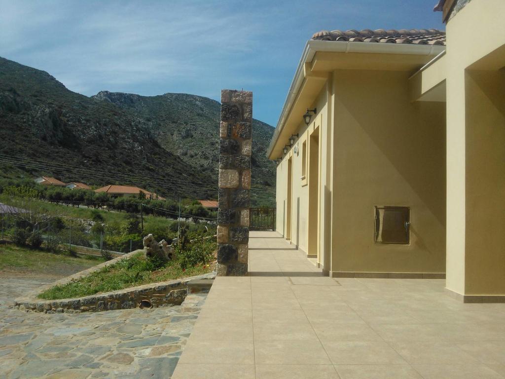 Villa Cazala โมเน็มวาซี ภายนอก รูปภาพ