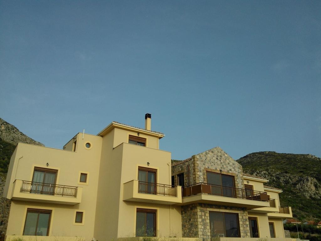 Villa Cazala โมเน็มวาซี ภายนอก รูปภาพ